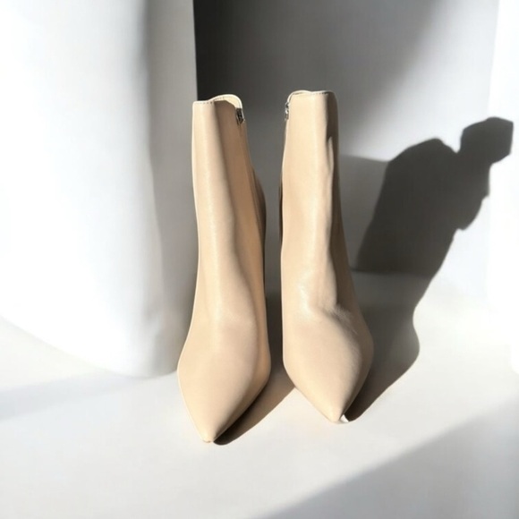 🌻 NEW w/box Marc Fisher LTD Light Natural Urmi Pointed Toe Bootie Size 10 - Picture 4 of 9